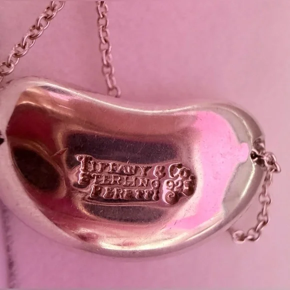 Genuine Tiffany & Co. Silver Elsa Peretti Bean Pendant Necklace - Picture 3 of 4